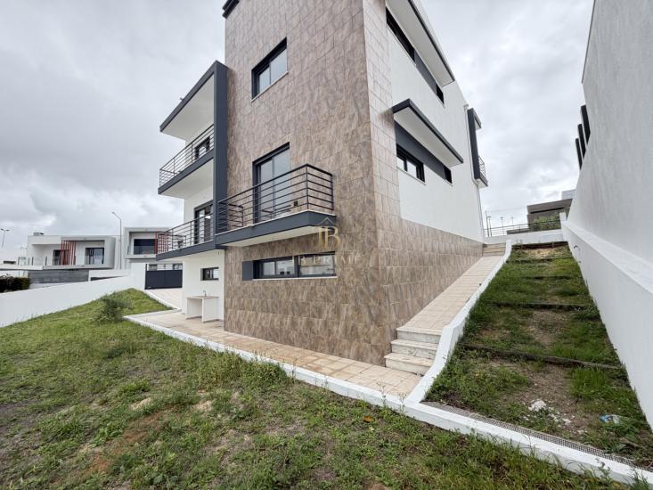 moradia-venda-almada-1097064