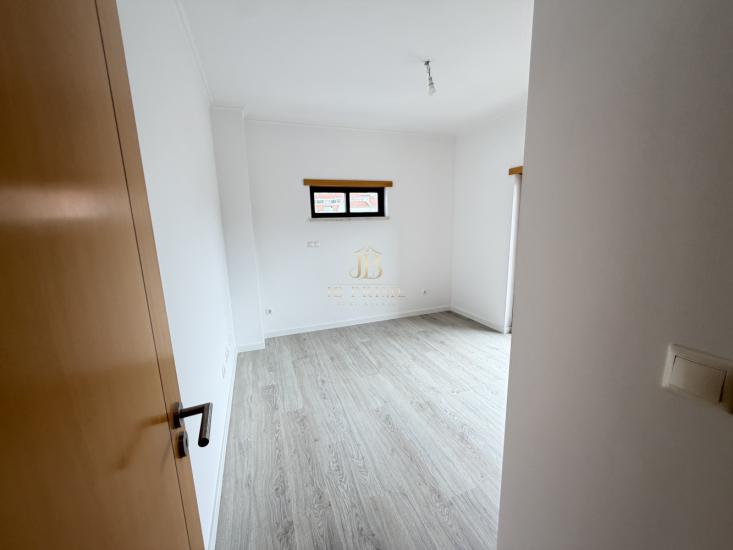 moradia-venda-almada-1097088