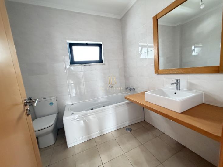 moradia-venda-almada-1097082
