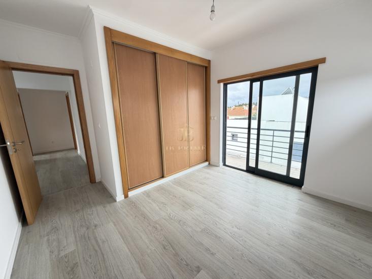 moradia-venda-almada-1097085