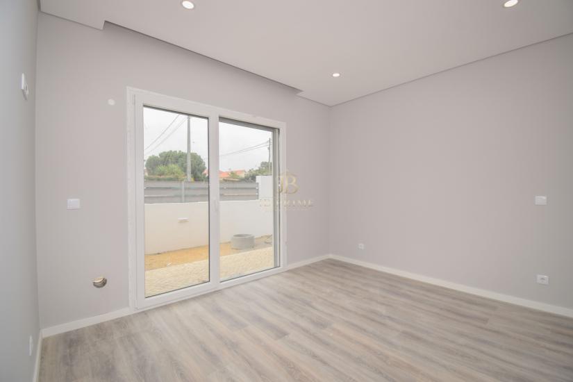 moradia-venda-azeitao-1097684