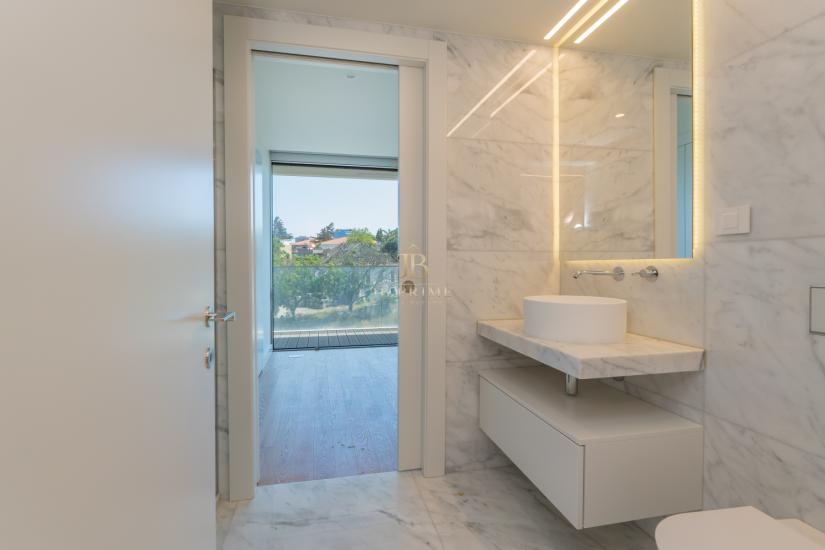 apartamento-venda-sete-rios-lisboa-1097745