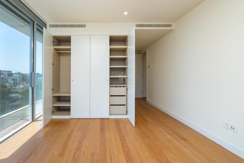 apartamento-venda-sete-rios-lisboa-1097754
